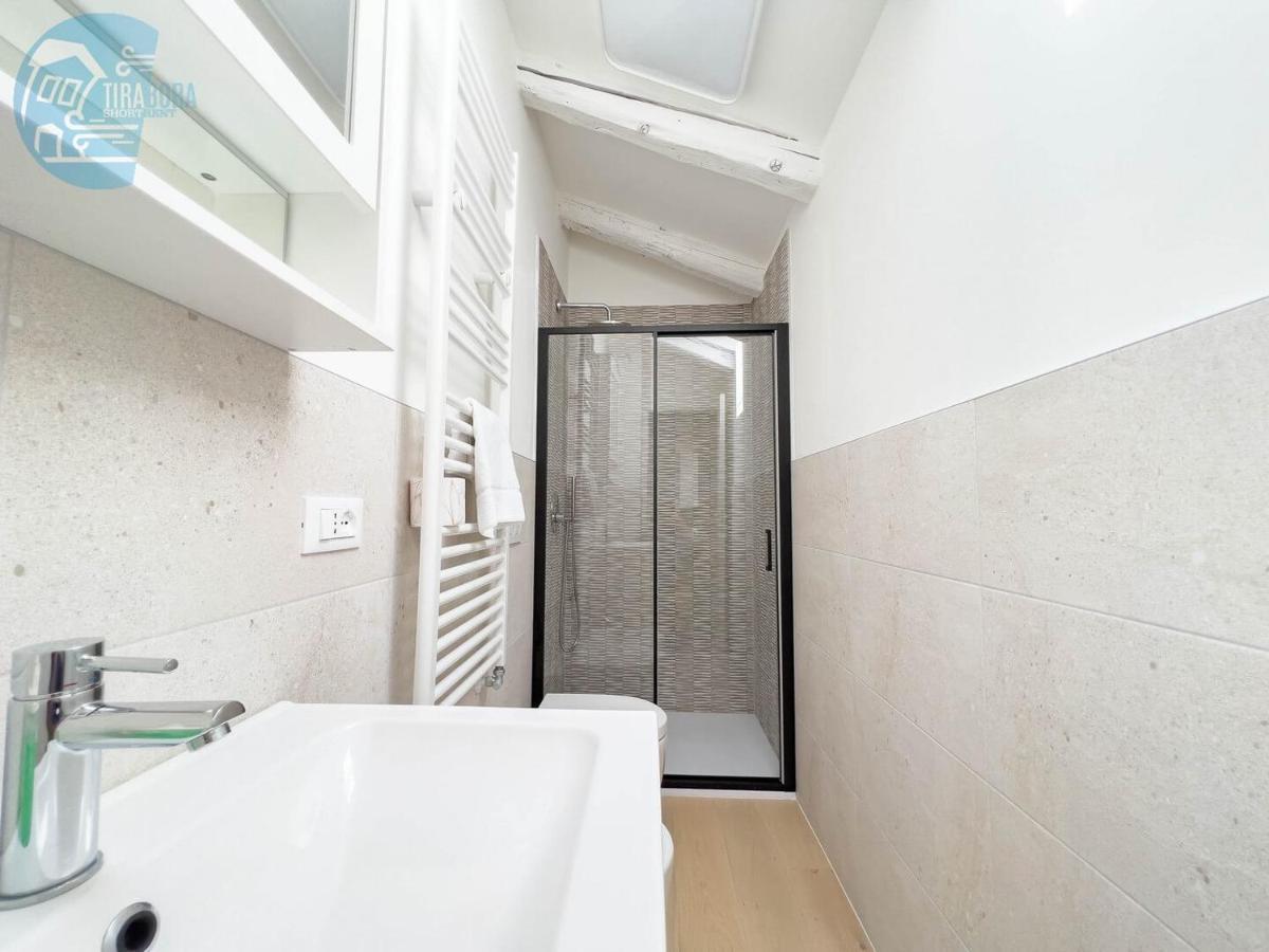 Corridoni 4C Tirabora Short Rent Apartment Trieste Luaran gambar